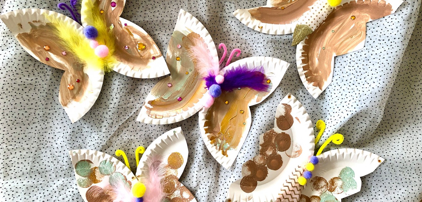 Schmetterlinge aus Papptellern