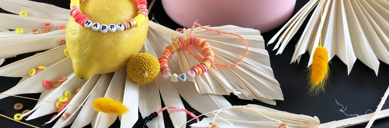 Sommer – Sonne – Sonnenschein und hübsche Armbänder zum Selbermachen