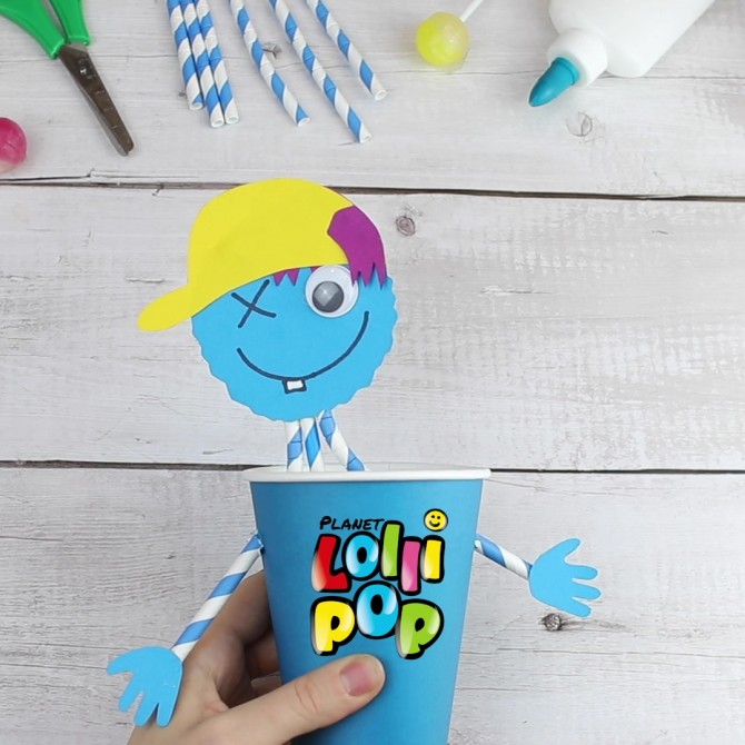 DIY Happy Pappbecher-Figur