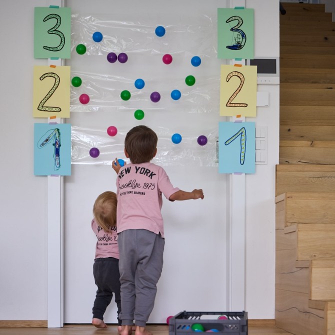 Klebeband Ballwurf-Spiel